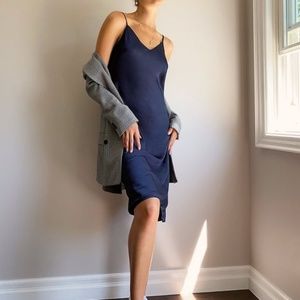 Aritzia Wilfred Only Slit Slip Dress Classic Navy Size XXS
